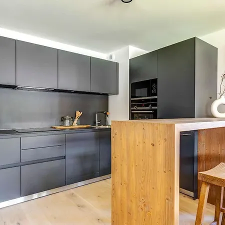 4-room With Garden, Gym And Shared Apartment Megeve