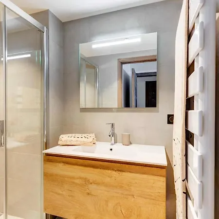 شقة 4-room With Garden, Gym And Shared